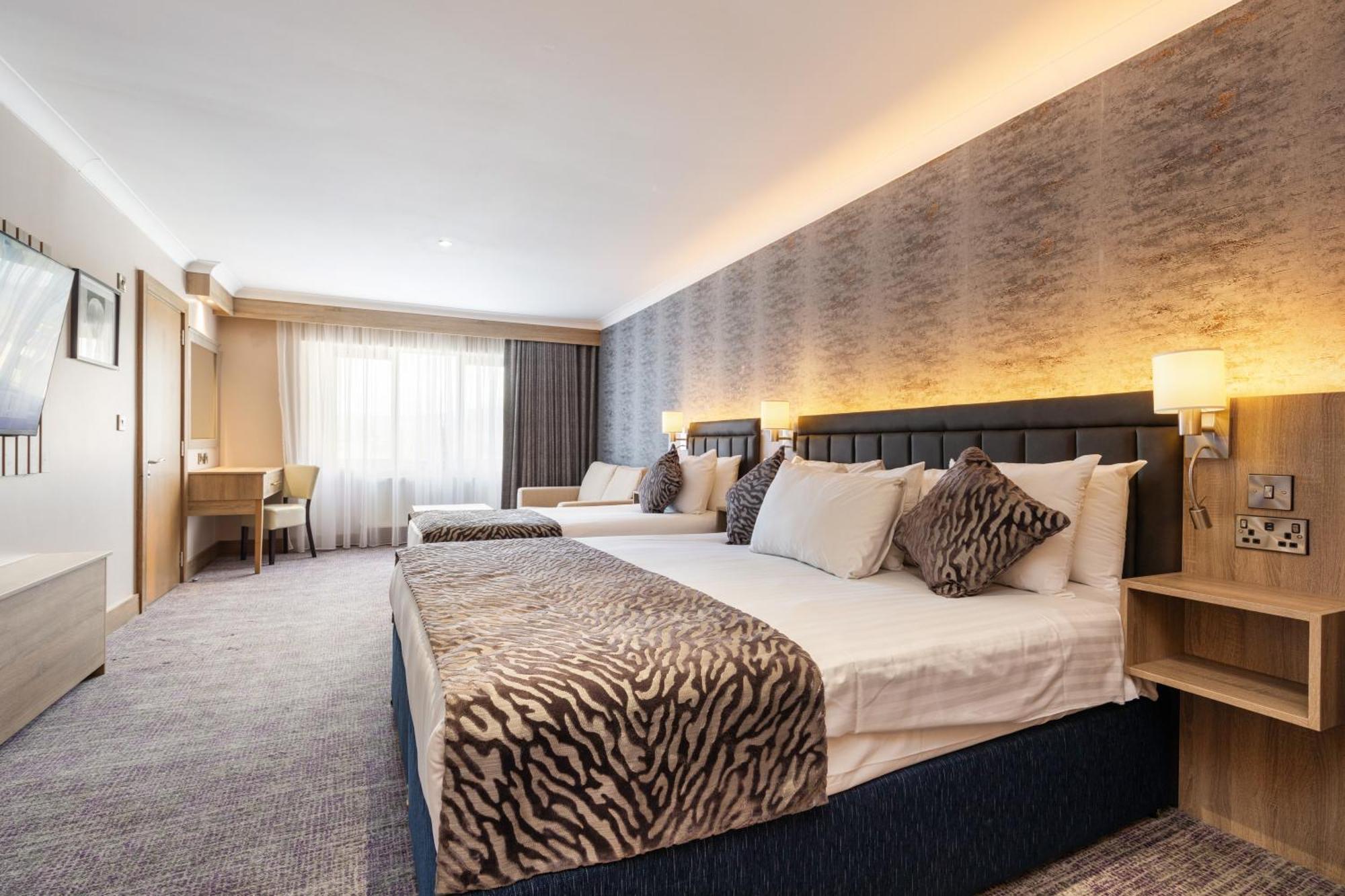 Rochestown Lodge Hotel Dun Laoghaire Eksteriør bilde