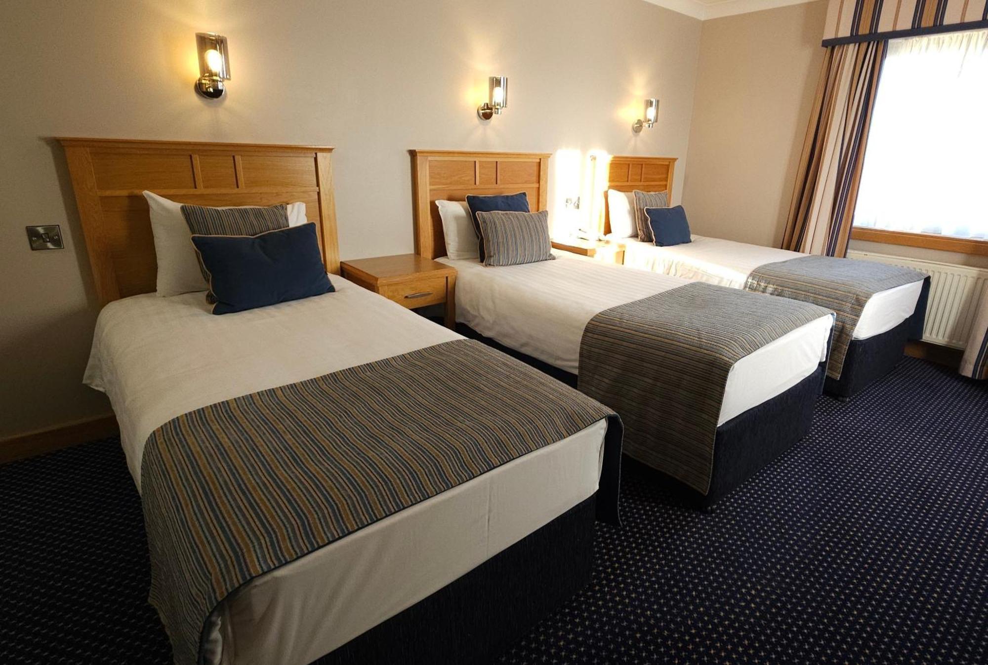 Rochestown Lodge Hotel Dun Laoghaire Eksteriør bilde
