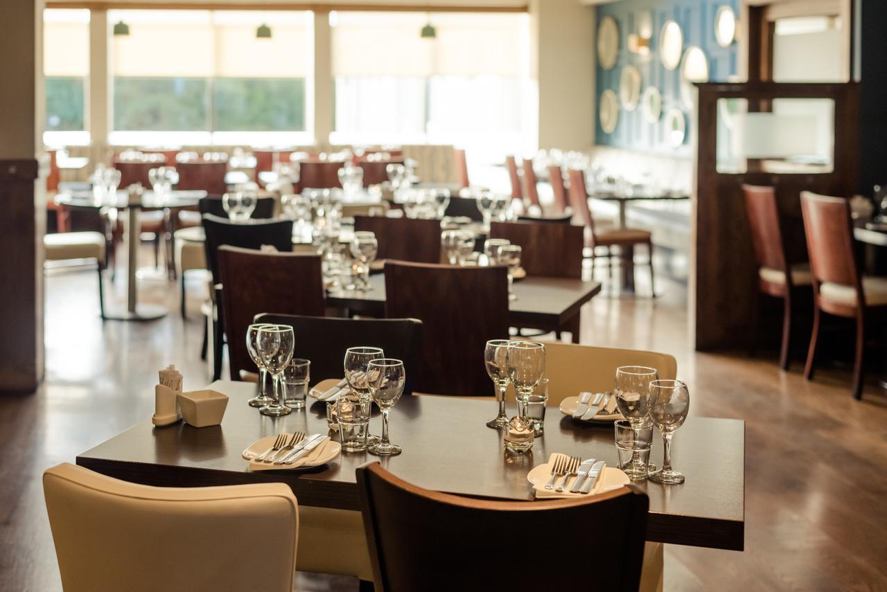 Rochestown Lodge Hotel Dun Laoghaire Eksteriør bilde